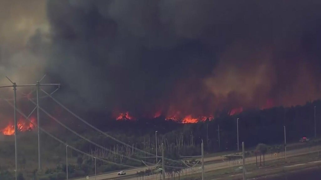 3 fires burning in West Miami-Dade near the Everglades causing air quality alerts and road closures — CBS Miami, Pembroke Pines Community news