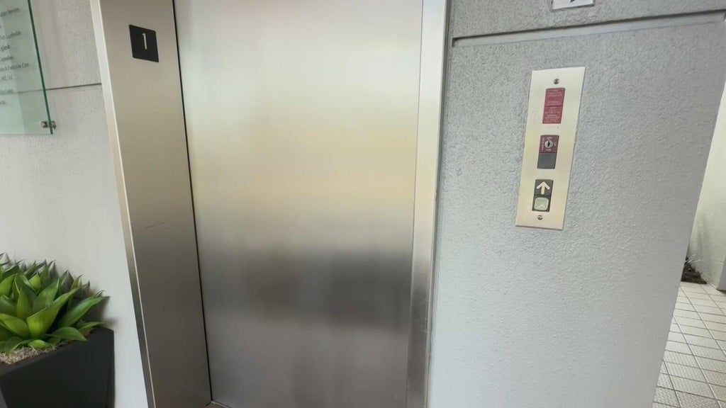 Broward medical building report many people trapped in their elevators: "It's a danger zone" — CBS Miami, Pembroke Pines Real Estate news