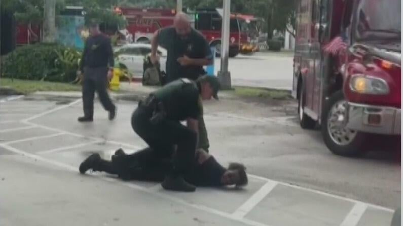 Woman accused of carjacking after stolen vehicle crash in Broward — CBS Miami, Pembroke Pines Community news
