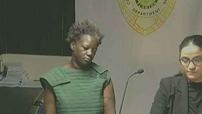Woman accused of setting man on fire in NW Miami-Dade appears before judge — CBS Miami, Pembroke Pines Community news