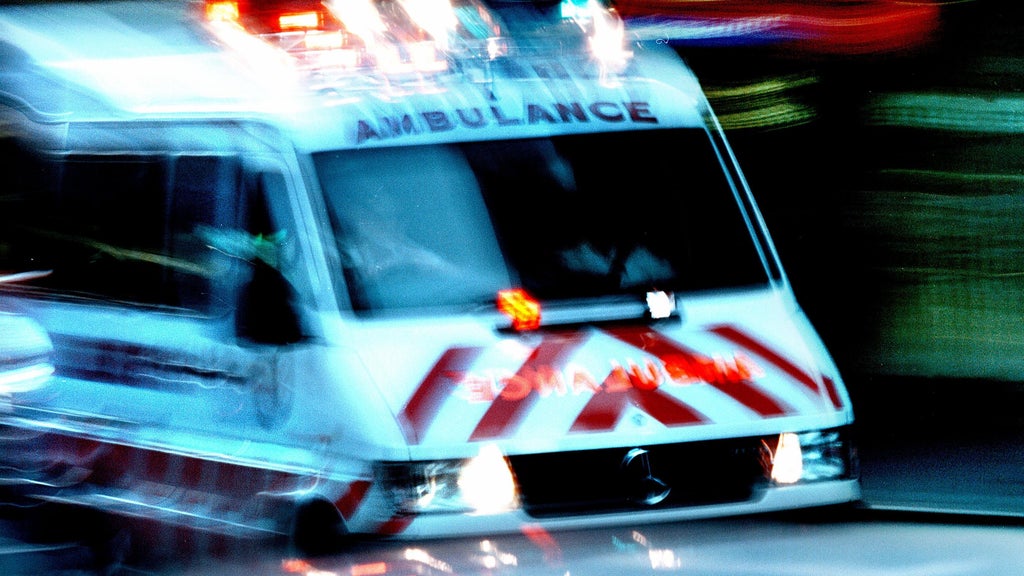 Woman arrested after allegedly setting man on fire in Miami-Dade, authorities say — CBS Miami, Pembroke Pines Health news