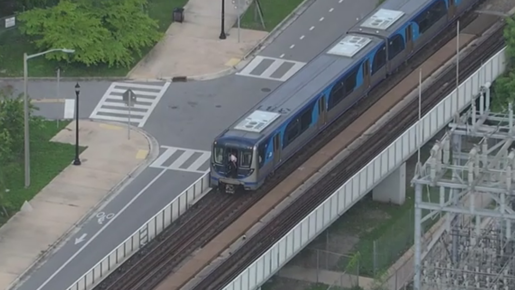 Man injured after reported shooting near Metrorail train and Miami high school, officials say — CBS Miami, Pembroke Pines Health news
