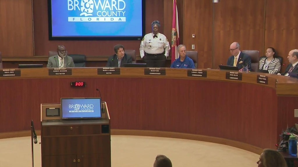 Broward County Commission holds emergency meeting over access to BSO headquarters — CBS Miami, Pembroke Pines Government news