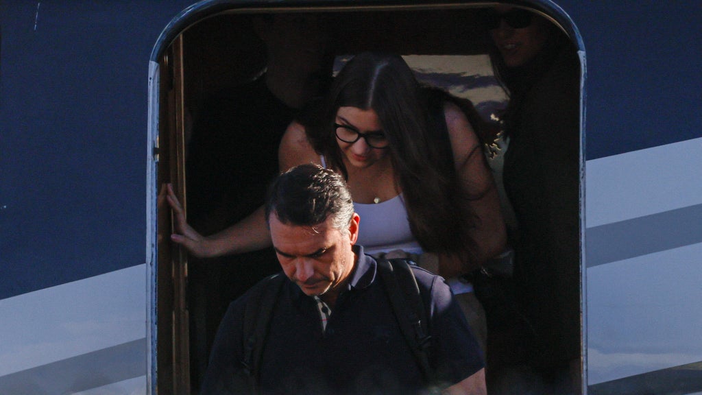 Flávio Bolsonaro flees Brazil, lands in Miami after losing presidential election — Pembroke Pines Community news