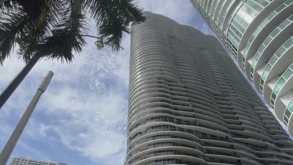 Fire breaks out on balcony of Edgewater high-rise displacing man, dogs — CBS Miami, Pembroke Pines Community news