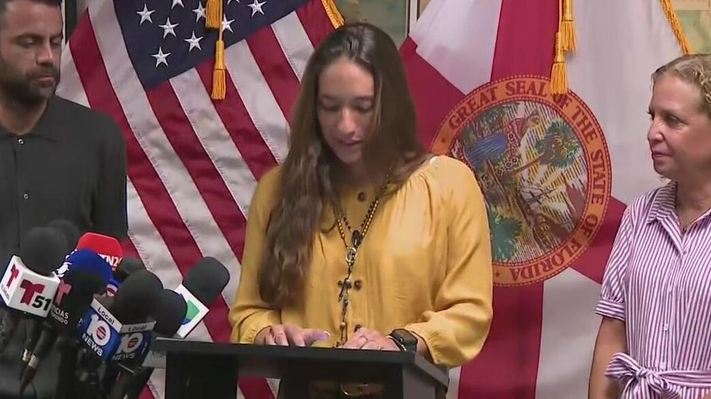 Venezuelan woman detained by ICE at South Florida airport speaks out following release — CBS Miami, Pembroke Pines Community news