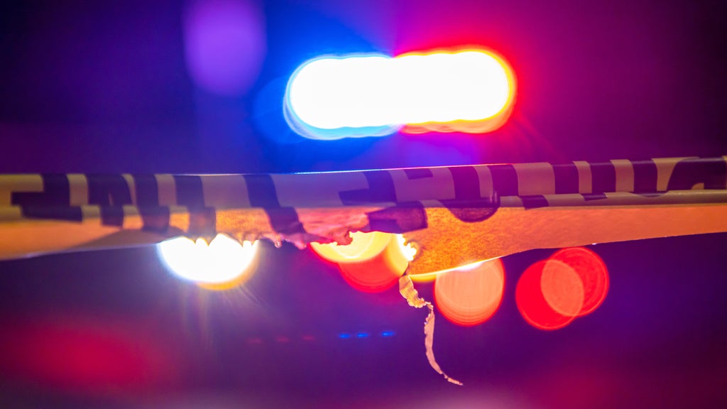 Man calls Sunrise Police to report he was shot, department says — CBS Miami, Pembroke Pines Health news