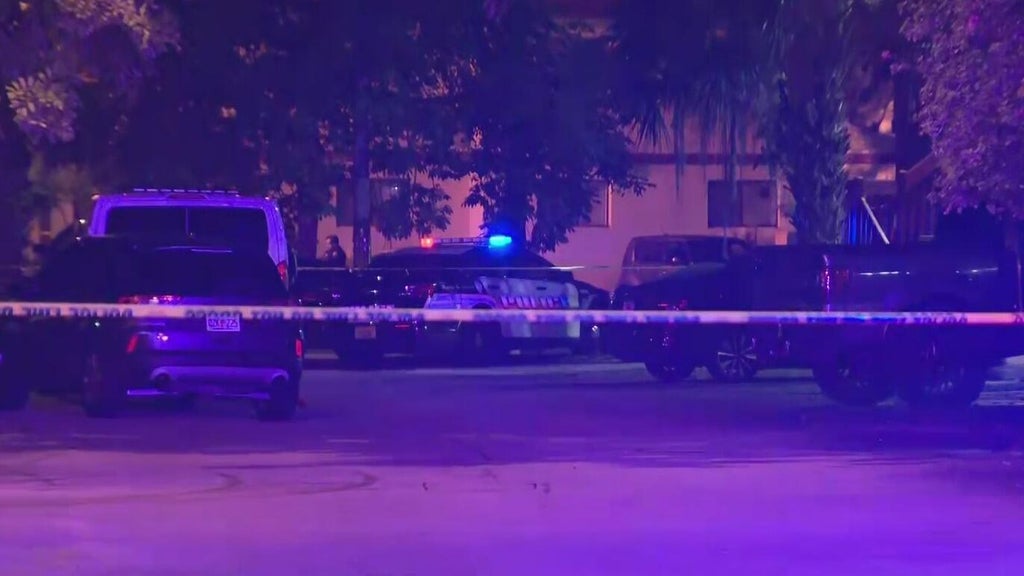 Deadly double shooting under investigation in Lauderhill, police say — CBS Miami, Pembroke Pines Community news