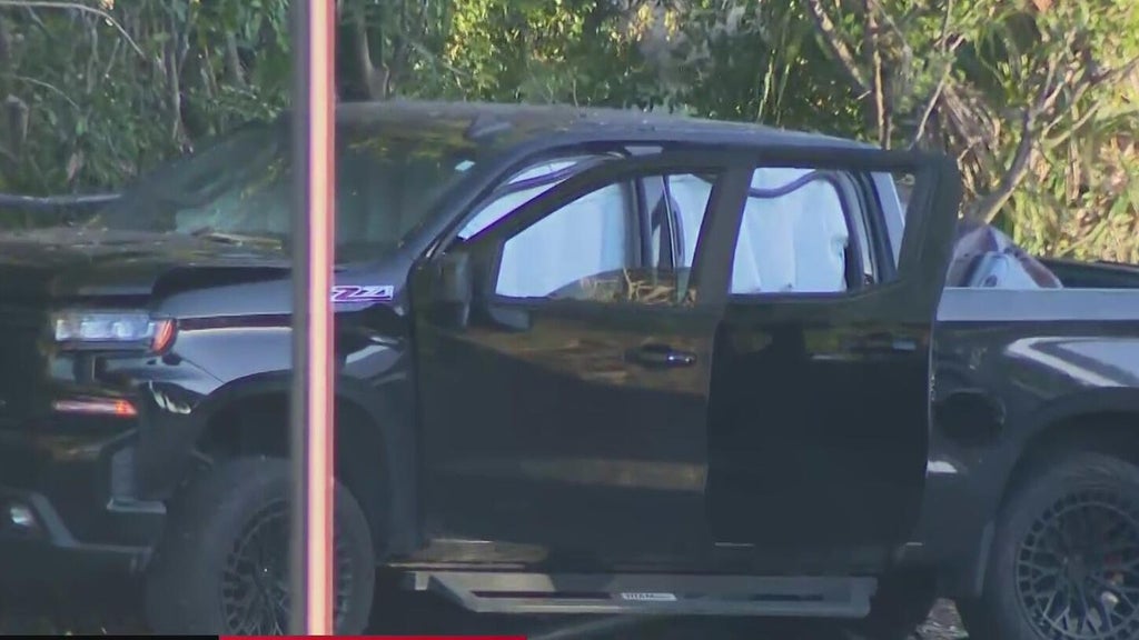 Man shot and killed by Palm Beach deputies after pizza delivery robbery turned to chase — CBS Miami, Pembroke Pines Community news