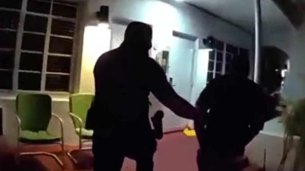 Miami Beach police arrest man wanted in Ohio after undercover human trafficking operation at hotel — CBS Miami, Pembroke Pines Schools news
