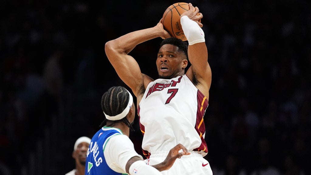 Anthony Edwards scores 45 with nine 3-pointers as Timberwolves rout Heat 131-106 in Giannis Antetokounmpo's debut — CBS Miami, Pembroke Pines Business news