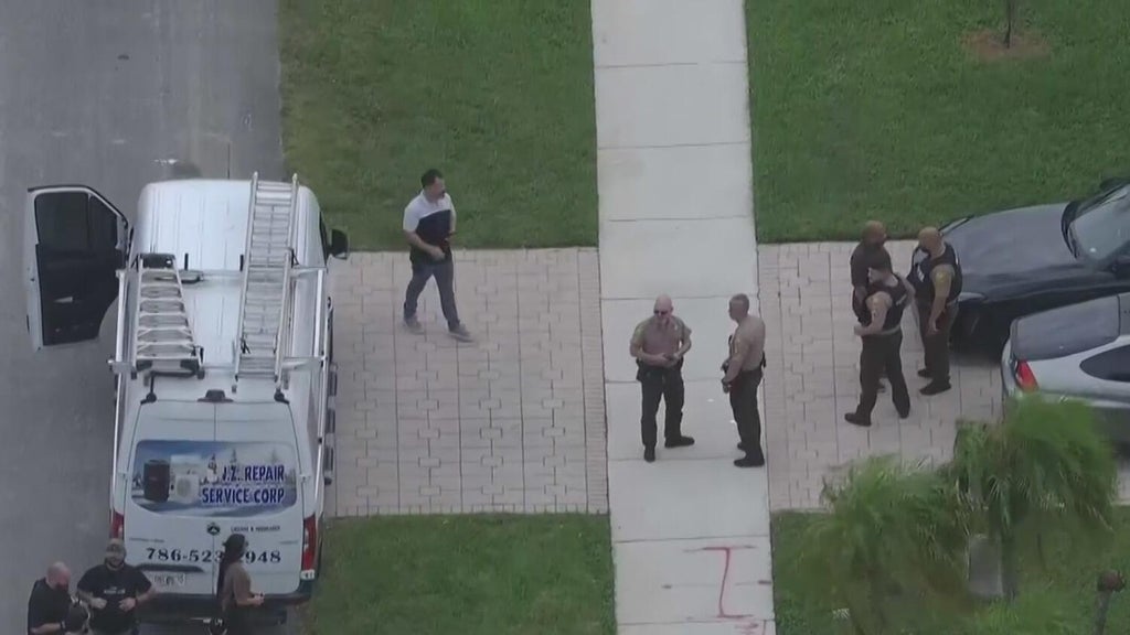 Gunman who shot pregnant woman and himself in SW Miami-Dade had a previous domestic violence case — CBS Miami, Pembroke Pines Community news
