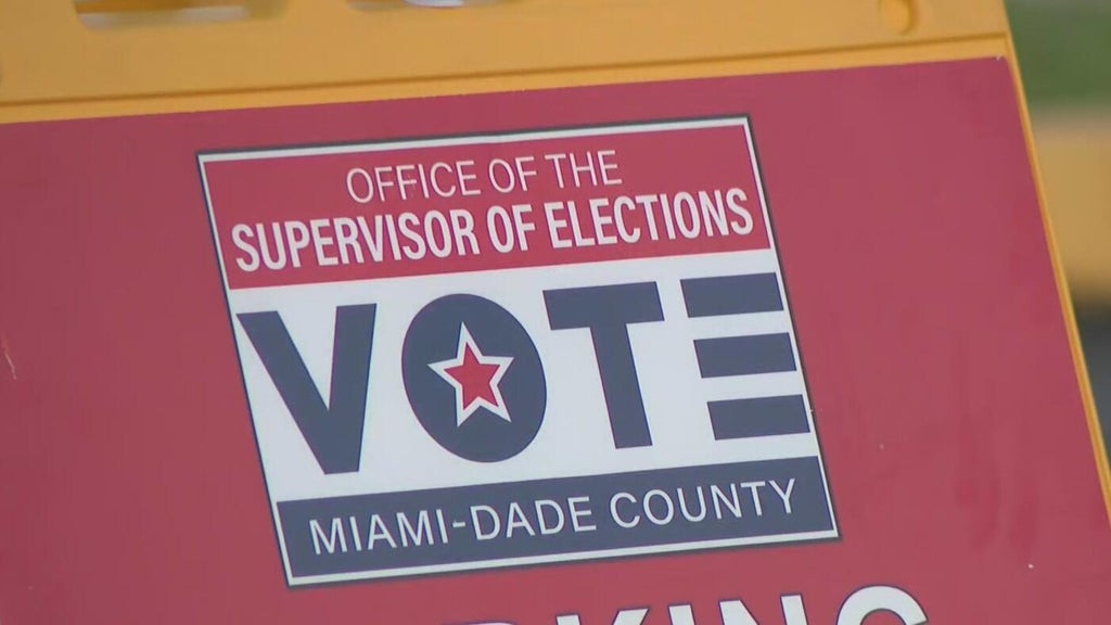 Checking out the first weekend of early voting in South Florida — CBS Miami, Pembroke Pines Community news