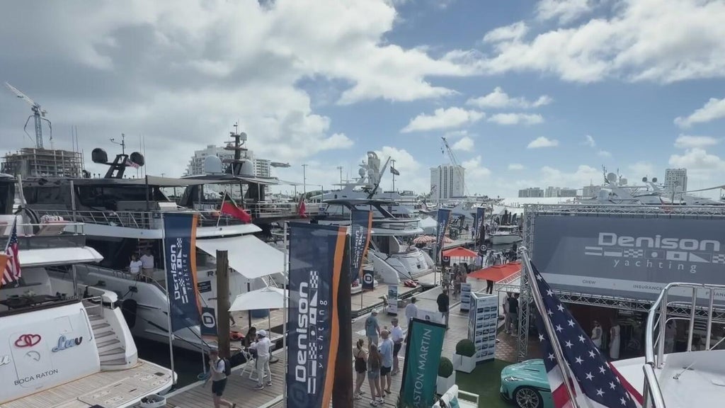 How are flooded streets from king tides affecting the opening of the Fort Lauderdale Boat Show? — Pembroke Pines Community news