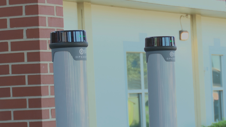 Elementary schools begin rolling out weapons detection systems across Duval County — First Coast News Local, Pembroke Pines Technology news