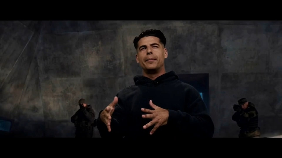 Deco’s Alex Miranda tosses his name into the hat for screen test as next James Bond — WSVN Entertainment, Pembroke Pines Technology news