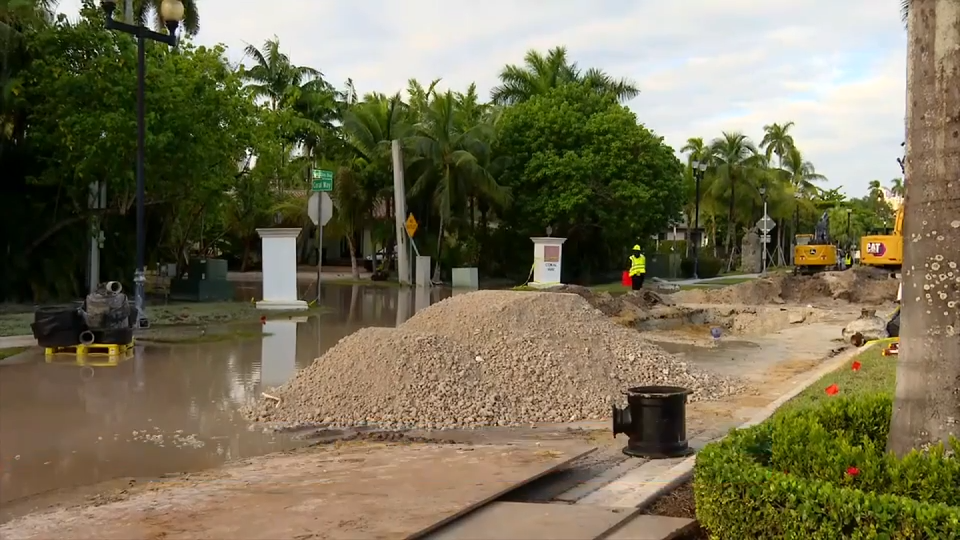 Repairs underway for water leak near Las Olas Blvd at Coral Way — WSVN 7 Broward, Pembroke Pines Community news